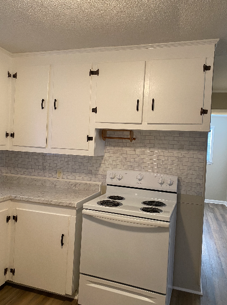 110 Evergreen Ln - Photo 3 of 19