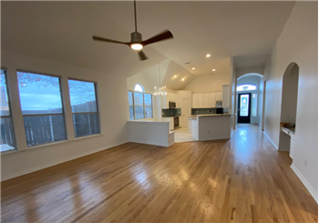 1827 Mystic St - Photo 2 of 7