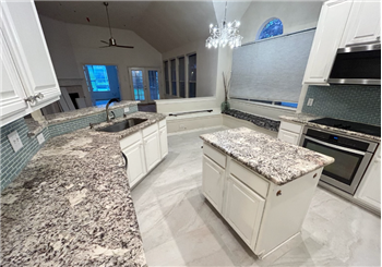 1827 Mystic St - Photo 6 of 7