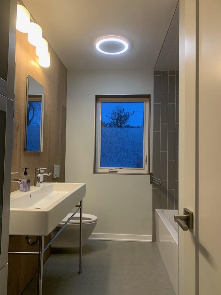 530 Hermitage Dr #1 - Photo 3 of 10