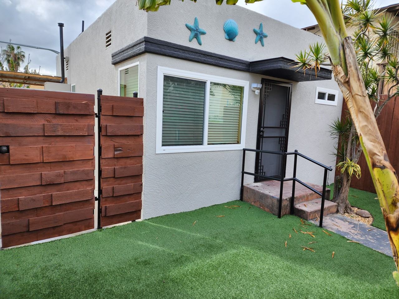 4725 Polk Avenue - Photo 3 of 22