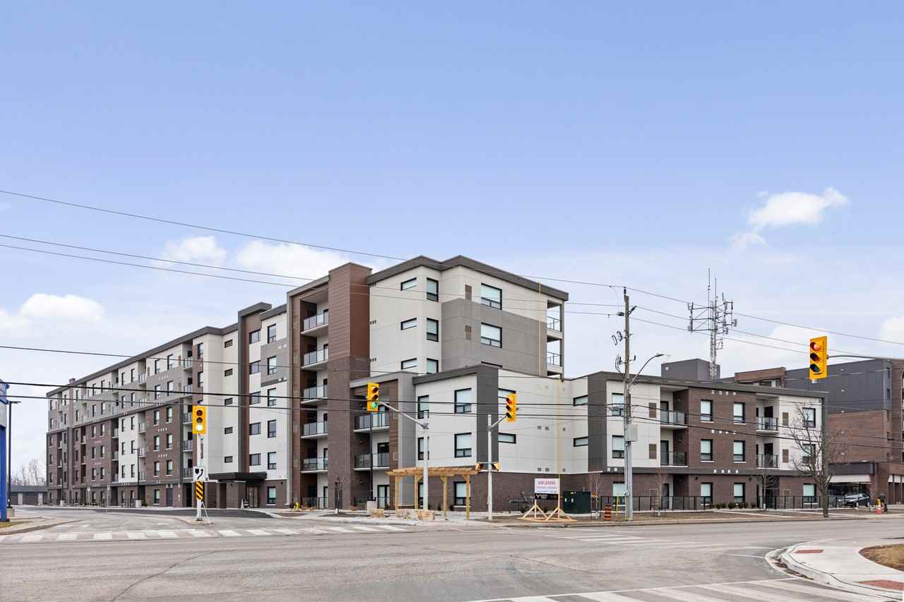 11870 Tecumseh Road East, Windsor, ON N8N 1L8 2 Bedroom Condo for