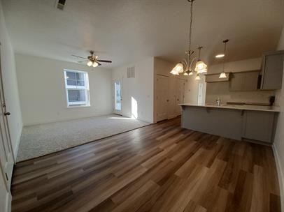 3717 Wn N204 - Photo 2 of 15