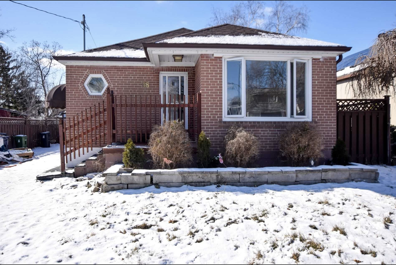 38 Grierson Road - Photo 2 of 11