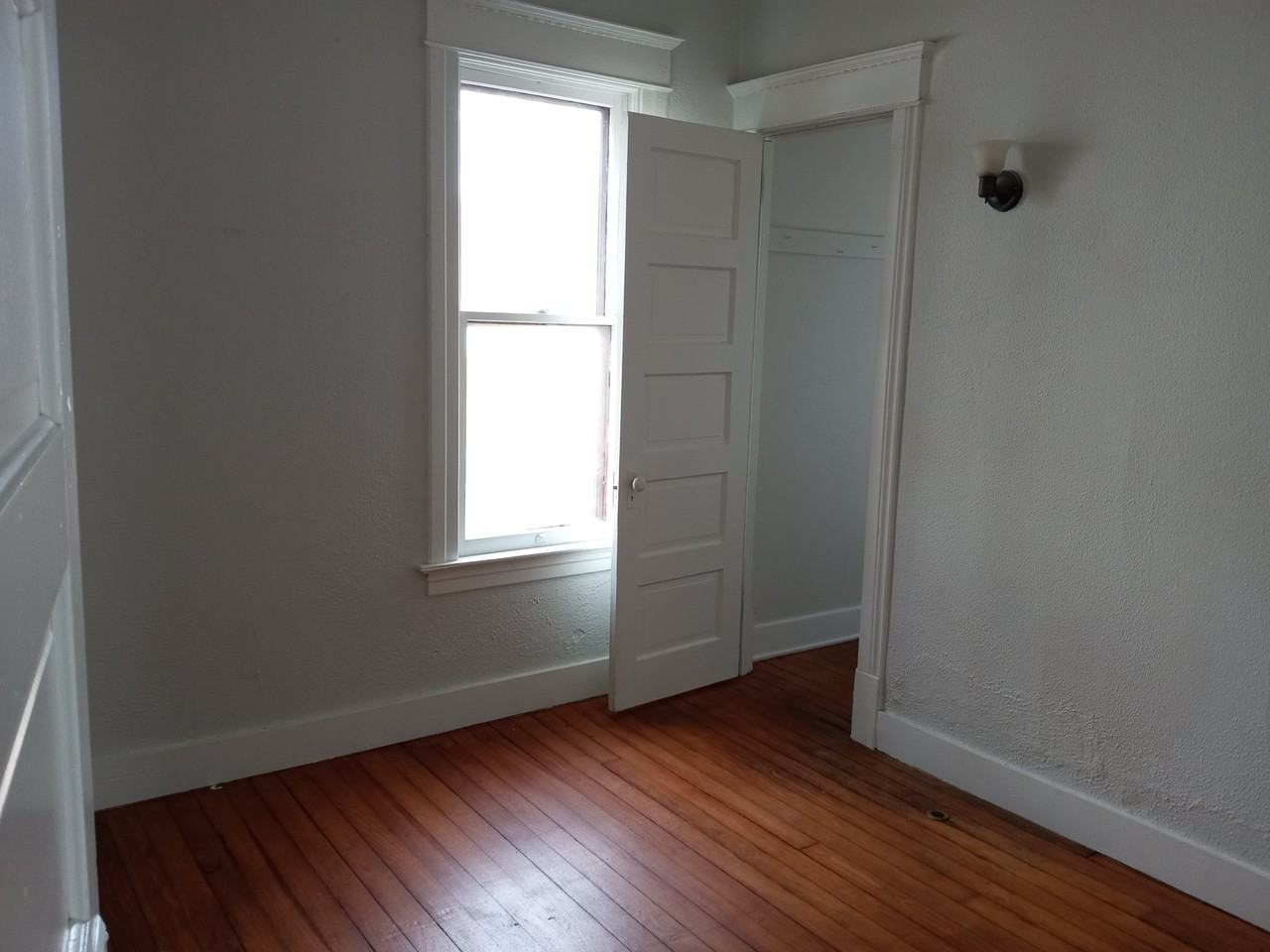 328 S Gardiner Ave #1DOWNSTAIR - Photo 3 of 11