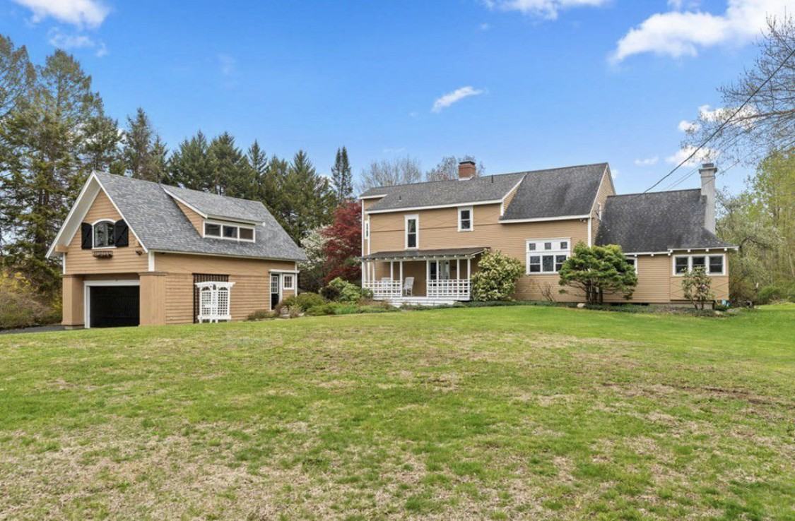 33 Cherry Hill St #1 - Photo 3 of 8