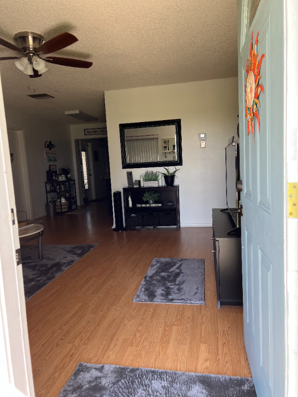 8507 Tamara Court - Photo 4 of 32