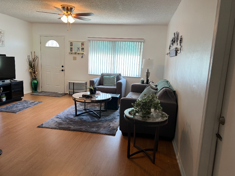 8507 Tamara Court - Photo 5 of 32