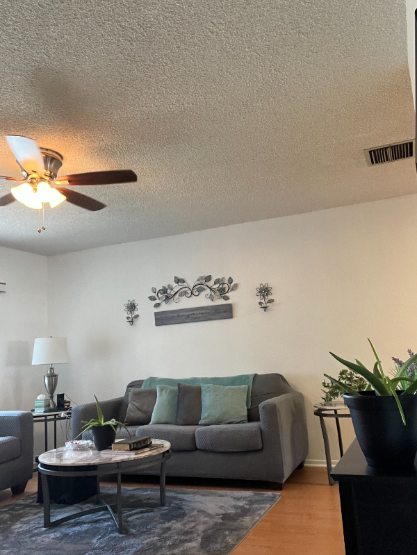 8507 Tamara Court - Photo 6 of 32