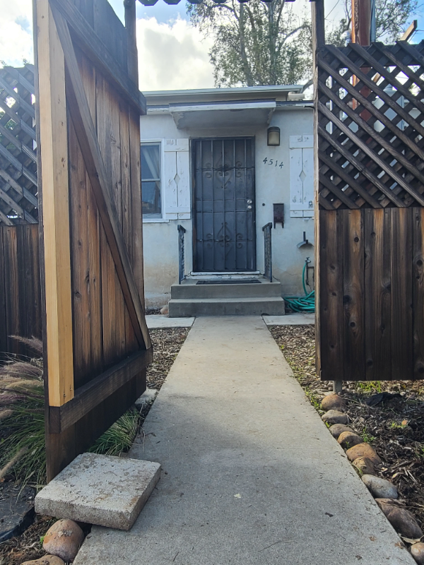 4514 55th St - Photo 2 of 19