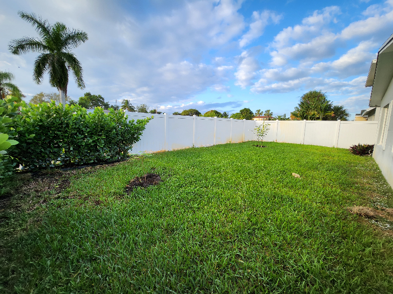 305 3rd St #A - Photo 2 of 24