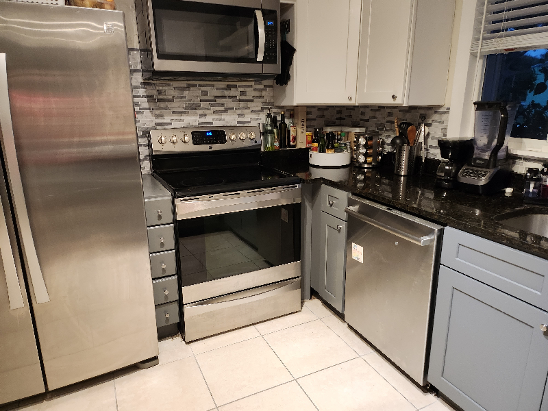 305 3rd St #A - Photo 3 of 24