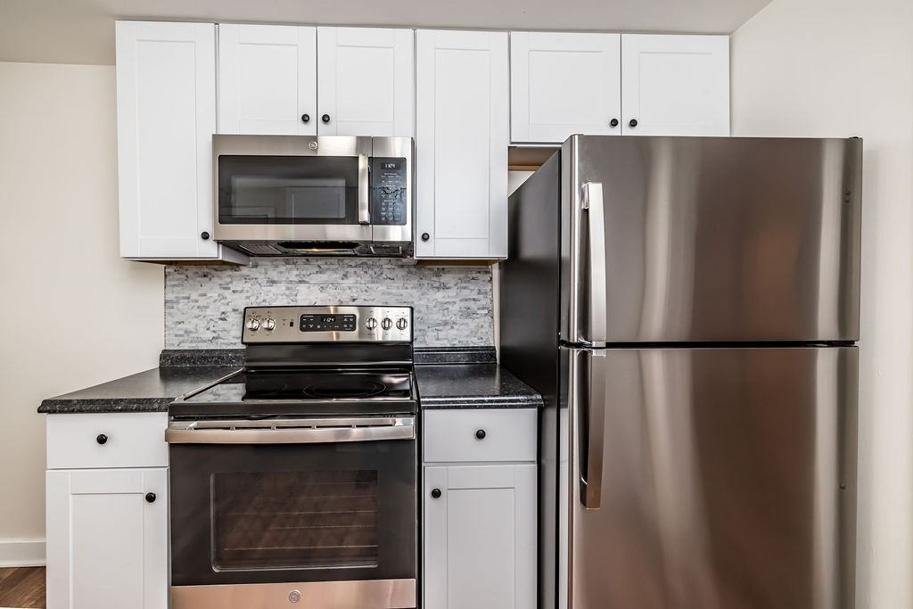 437 Church St #1 - Photo 7 of 37