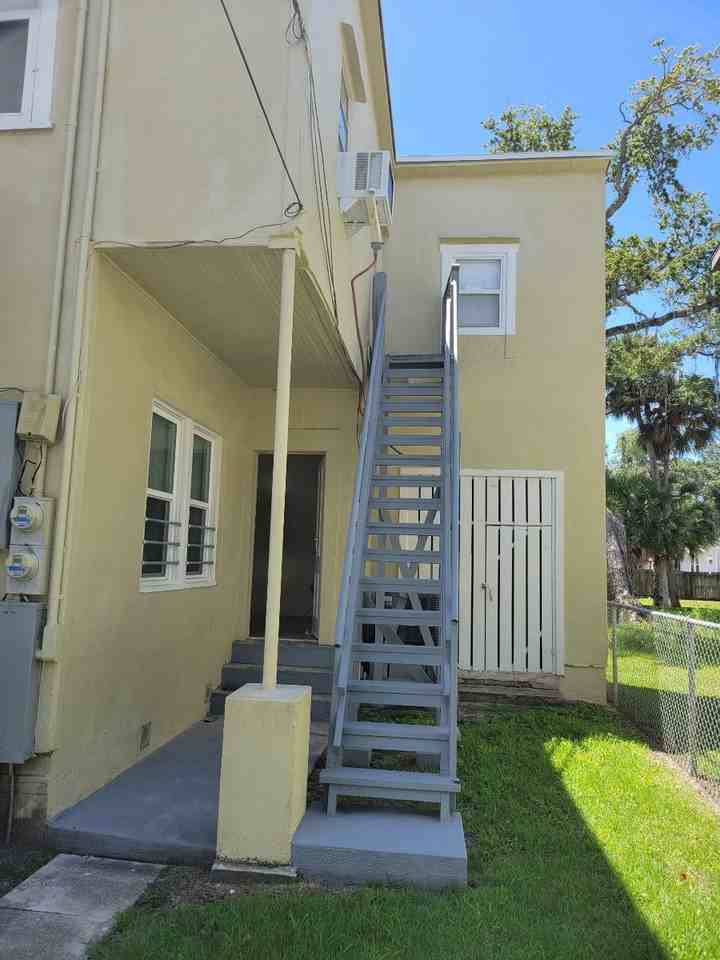 133 Cottage Lane #1 - Photo 3 of 10