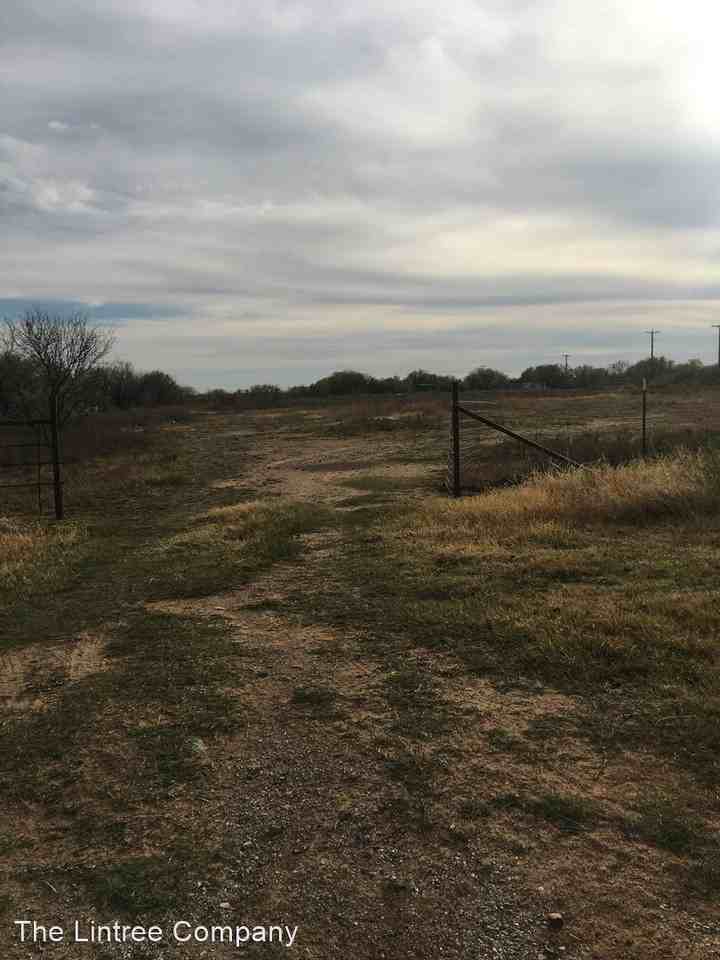 288 Little Lease Rd - Photo 2 of 13