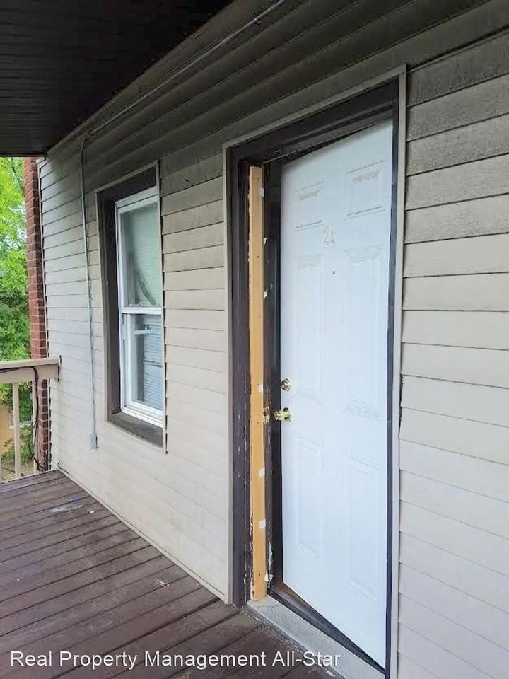 245 Old Bridge Turnpike - Photo 2 of 13