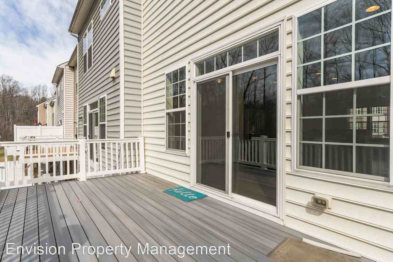 4921 Forest Pines Dr - Photo 3 of 36