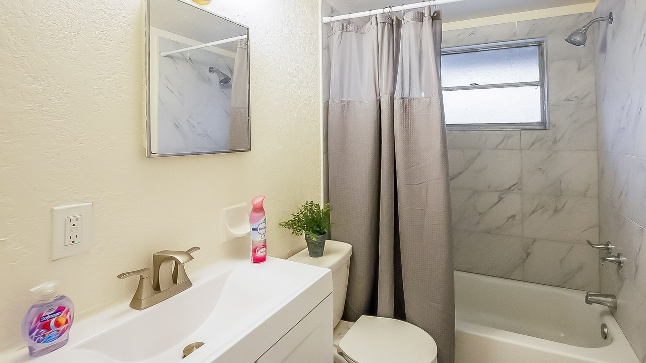 N 21st St - Photo 6 of 31