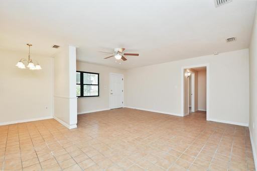 18 Linda St - Photo 2 of 9