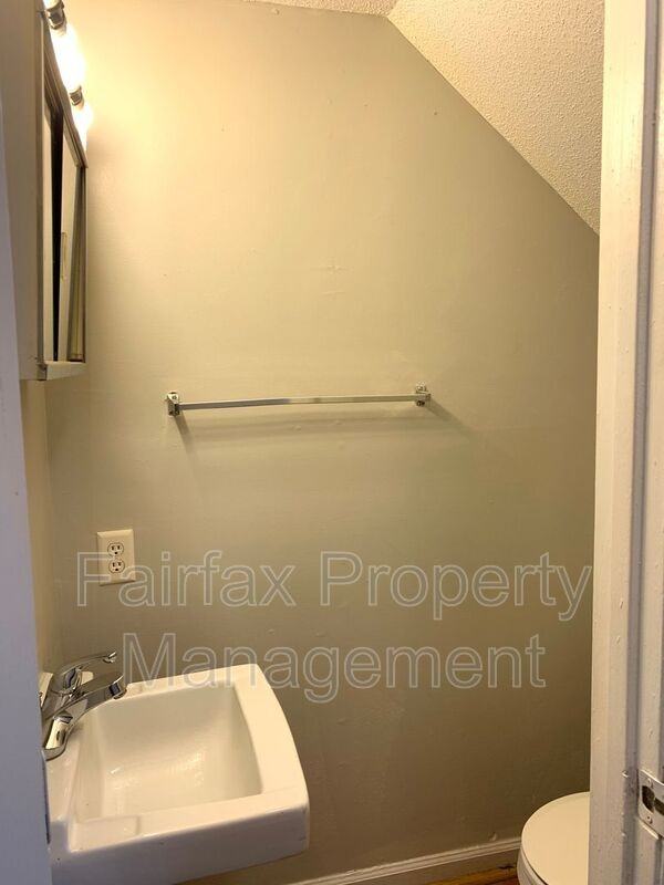 1427 Cherrycrest Dr - Photo 6 of 32