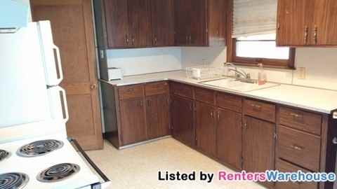 715 N 3rd St - Photo 3 of 15