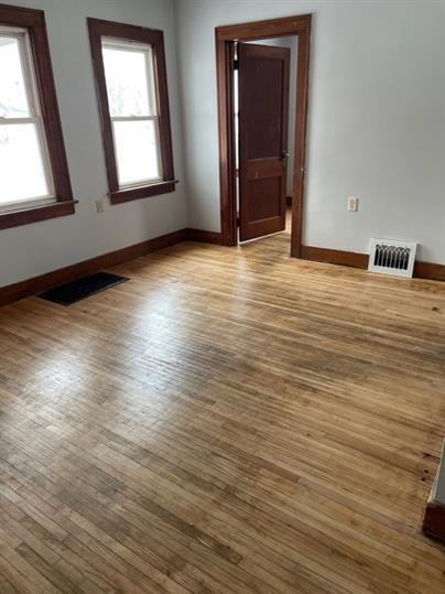 709 12th Ave - Photo 3 of 6