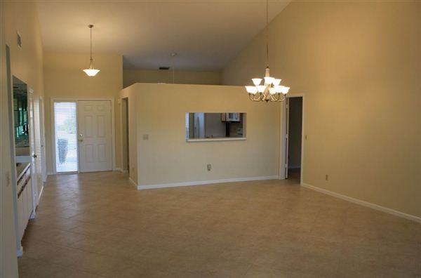 130 Palomino Dr - Photo 2 of 6