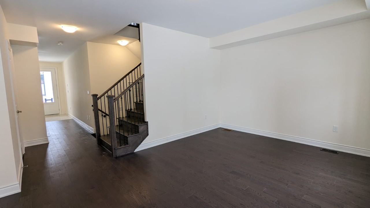 552 New England Court - Photo 3 of 12