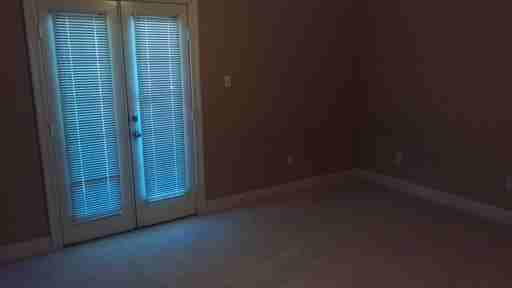 5112 Arlington Ct - Photo 3 of 10