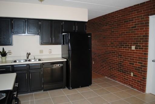 1411 E Main St - Photo 2 of 6