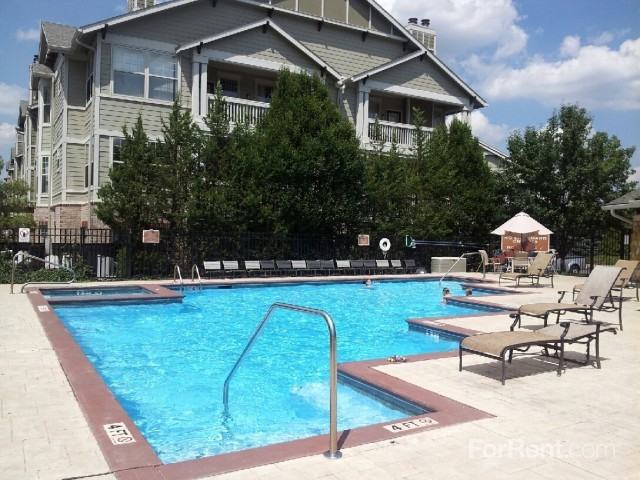 Drexel At Oakley - Photo 2 of 21