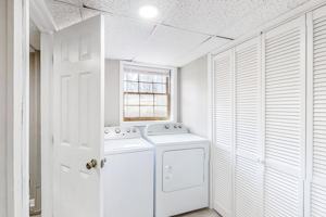 featured image of Monticello Way