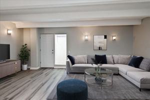 featured image of 1678 Paris St