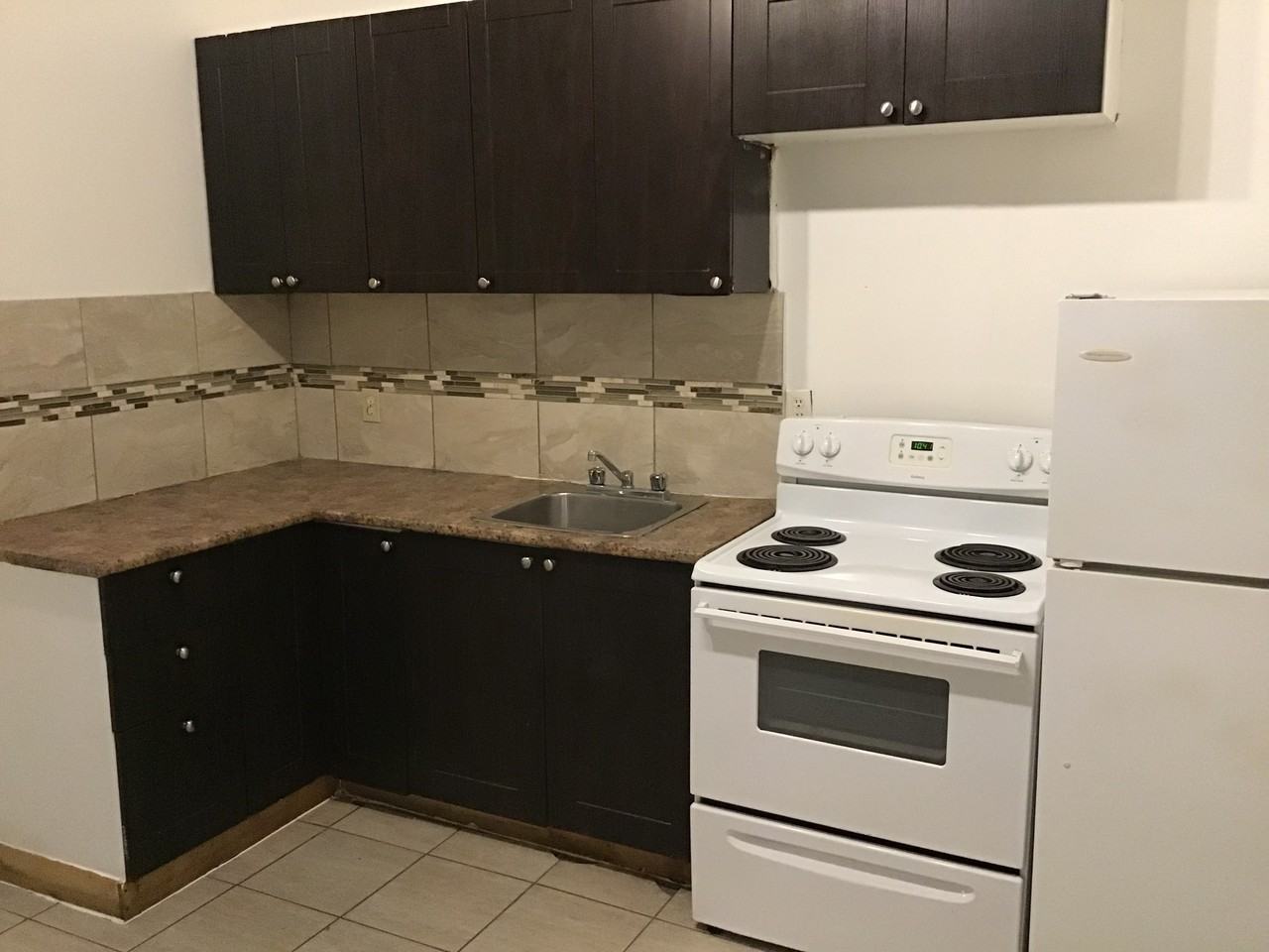2250 Avenue Girouard ##3
