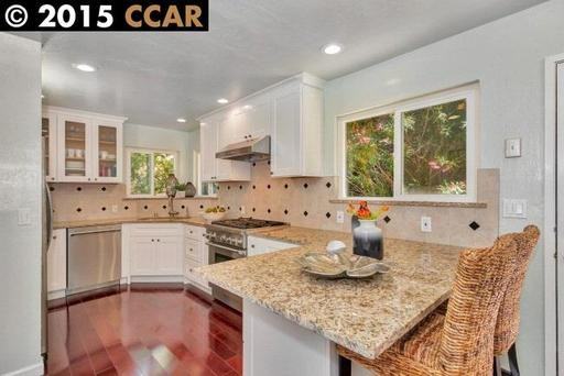 496 Silverado Dr - Photo 2 of 15