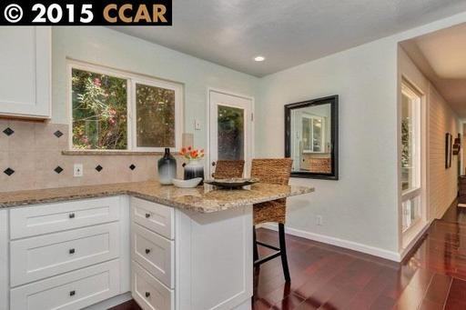 496 Silverado Dr - Photo 3 of 15