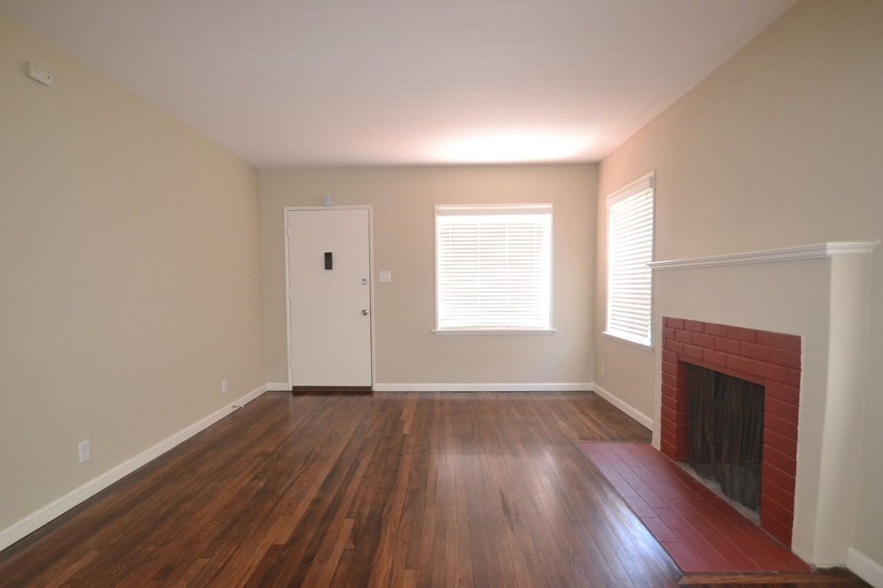 7738 Elmer Ave - Photo 2 of 14