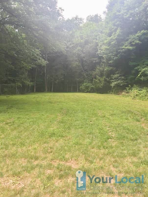 1071 Lakewood Dr - Photo 3 of 12