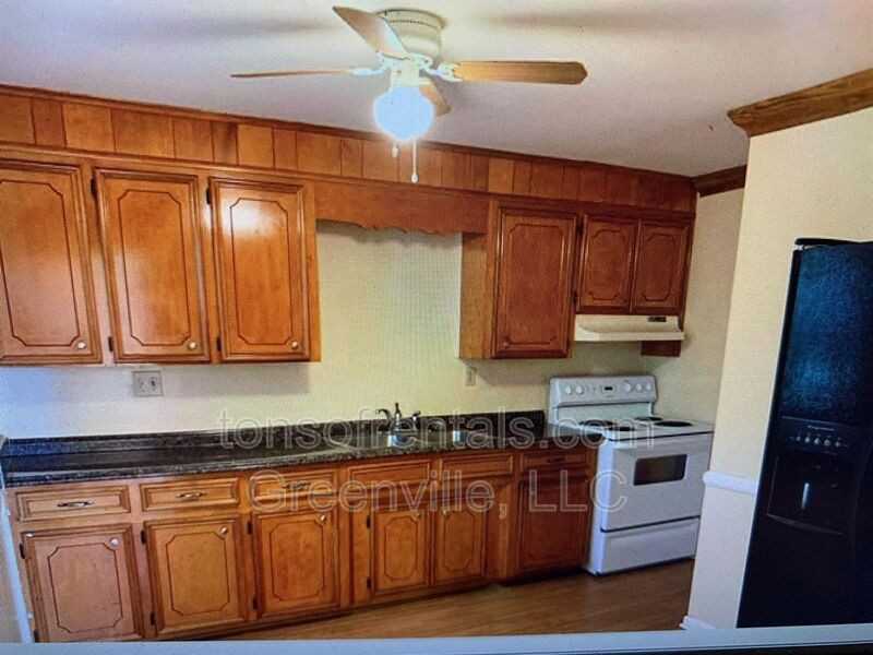 1973 John Dodd Rd - Photo 4 of 9