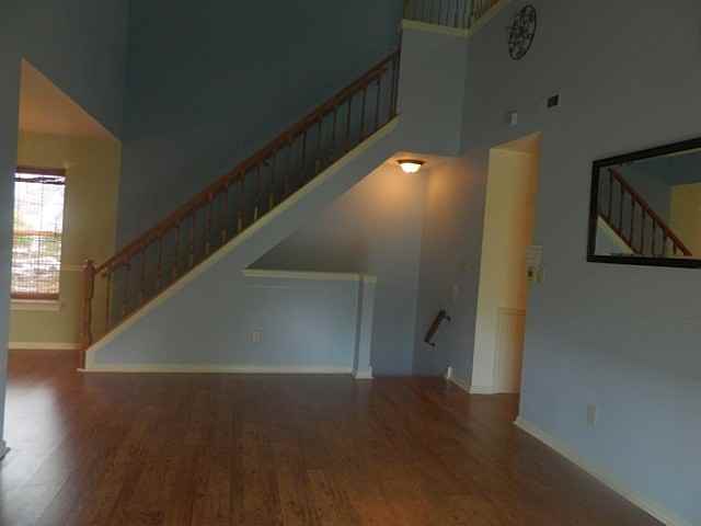 656 Steeplechase Ct - Photo 3 of 21