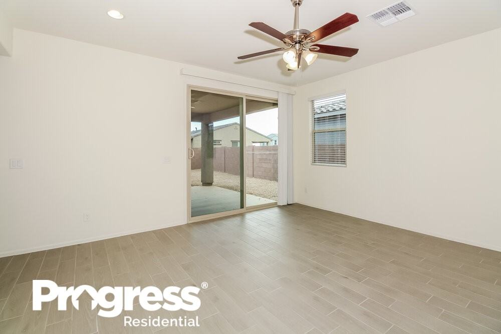 12171 W Charismatic Dr - Photo 3 of 20