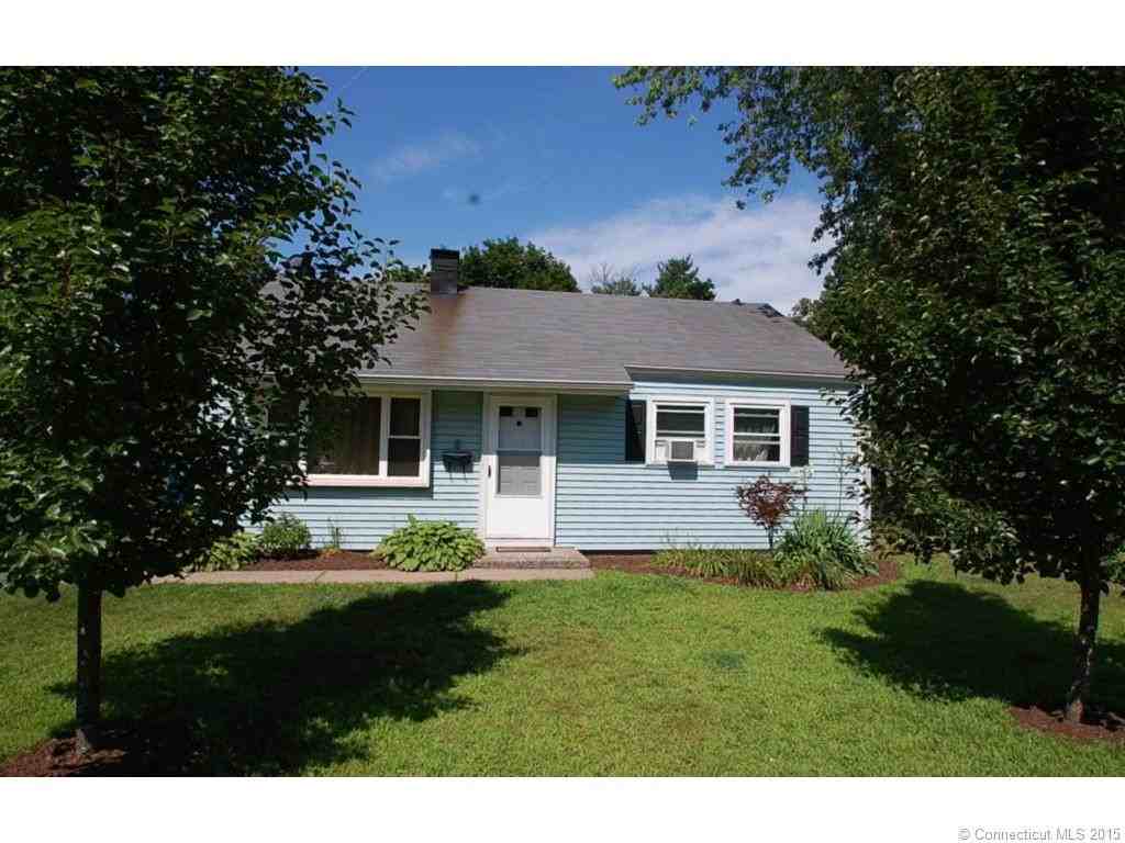 8 Hickory Ln - Photo 2 of 6