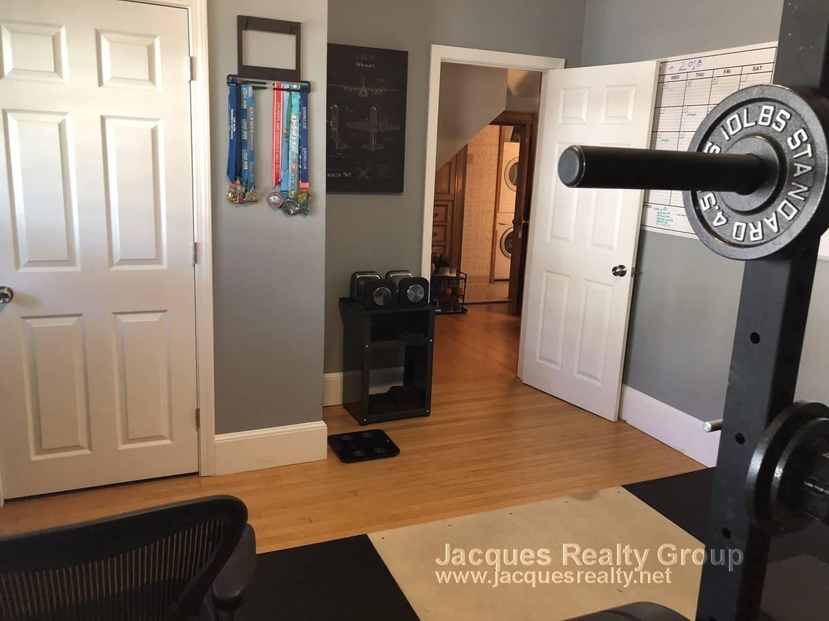 Cushing St #1 - Photo 4 of 12