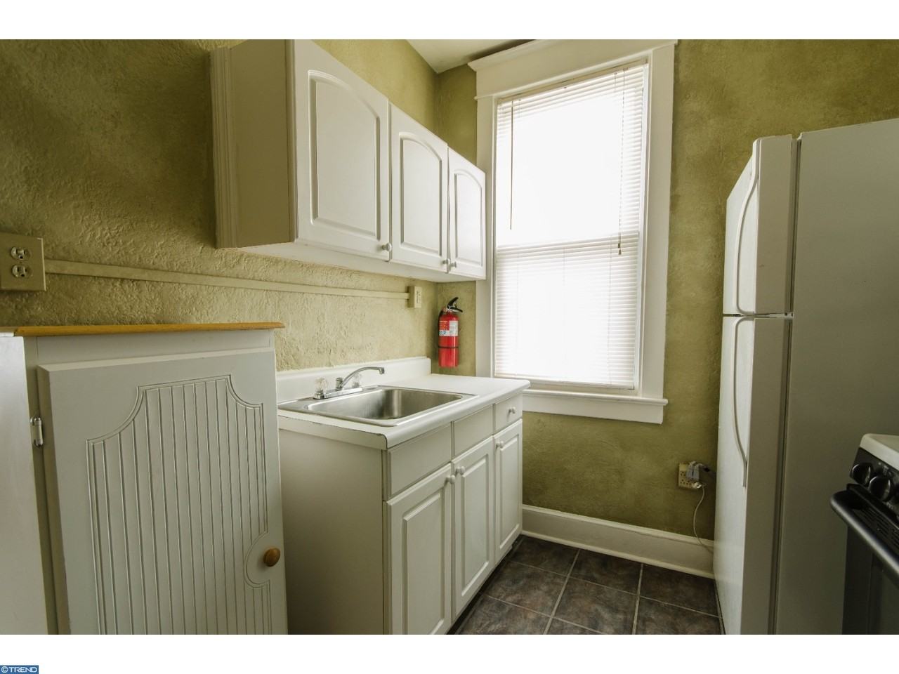 12 E Scott St - Photo 2 of 13