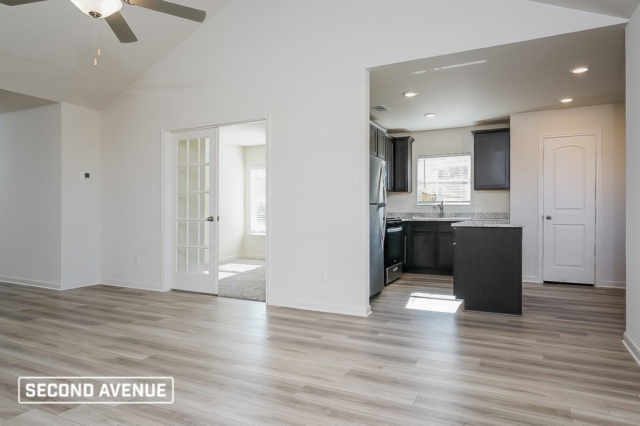 520 Bennie Leonard St - Photo 7 of 25