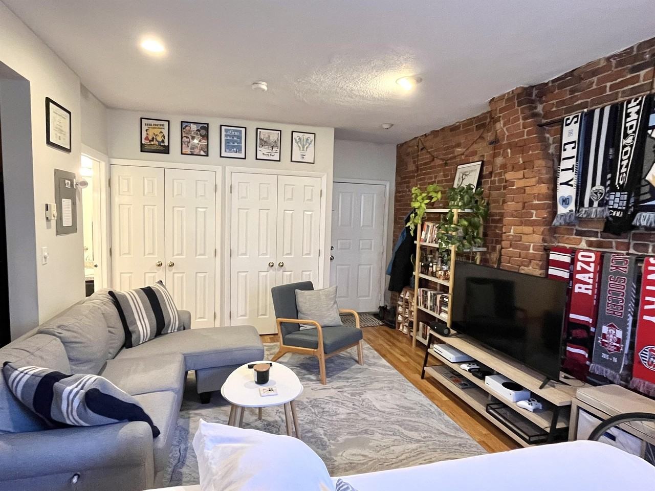 529 Columbus AvenueUnit 1 #1 - Photo 5 of 8