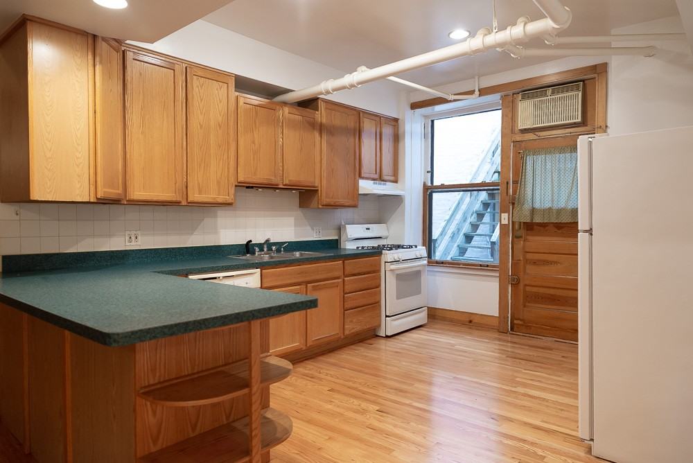 1020 W Ardmore AveApt GW #GW - Photo 5 of 22