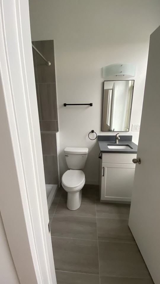 5 Llandillo Rd - Photo 3 of 8