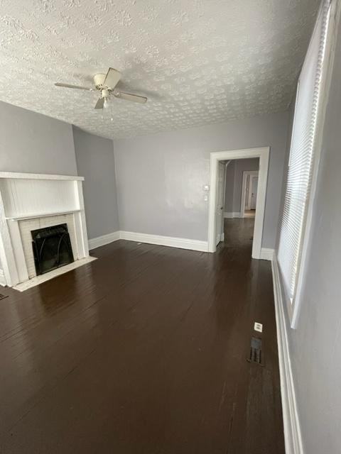 873 Heyl Ave - Photo 5 of 13