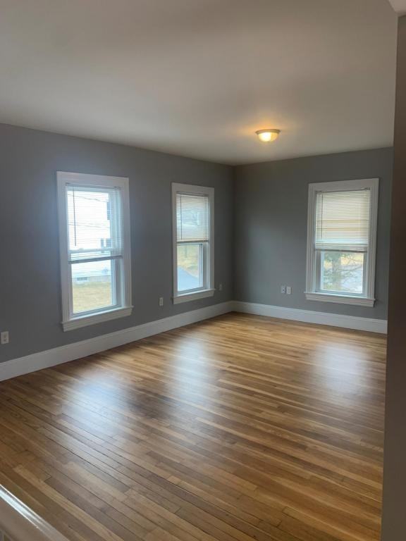 287 Cottage St - Photo 2 of 11